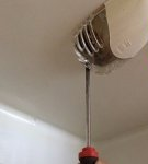 How to correctly change a light bulb in the Atlant refrigerator with your own hands