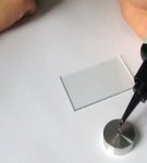 Types of transparent adhesives for bonding glass to metal and how to use it at home