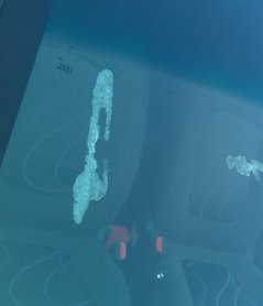 How to quickly remove the glue from the sticker than to wash it at home without leaving traces