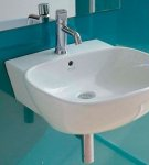 Step-by-step instructions for installing and fixing the sink in the bathroom