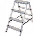 Description and varieties of double-sided ladders and how to choose the right one