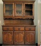 Step-by-step instructions on how to restore a sideboard with your own hands