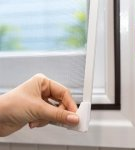 Causes of broken threads in plastic windows and step-by-step DIY repair guide