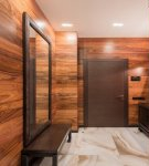 Decorating the walls with laminate in the hallway with your own hands, varieties and styling options