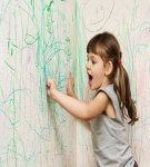 Why children tend to paint on wallpaper and how to protect walls, types of coatings
