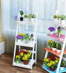 How to bring out a do-it-yourself flower from scrap materials