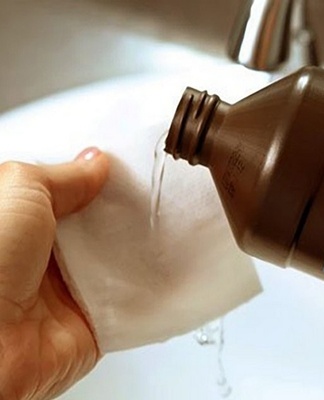 peroxide to whiten things