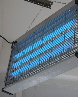 fly uv lamp