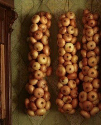 store onions in the apartment