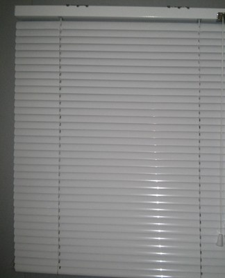 Aluminum horizontal blinds