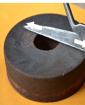 7 effective ways to quickly sharpen scissors at home