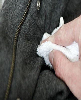 White spirit is a substance that effectively dissolves petroleum products, fats and vegetable oils.