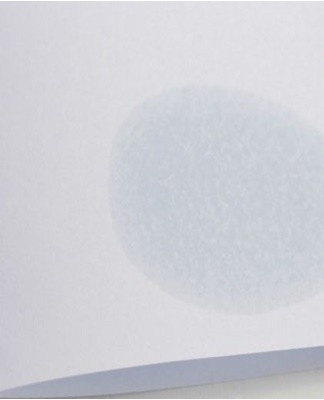 A product made from bread crumbs fights greasy traces well.