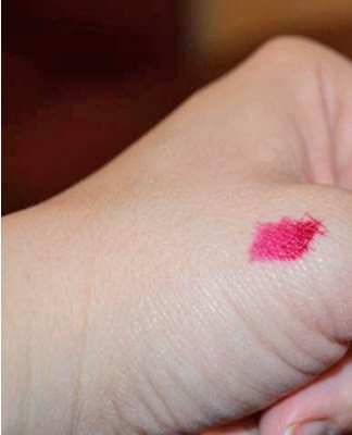 Using the cosmetic is similar to using pure oil.