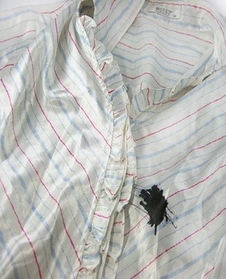 Glycerin removes different colors of ink.