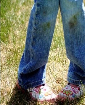 can be removed with regular wet wipes