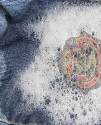 If the previous methods didn't work, try dishwashing detergent.