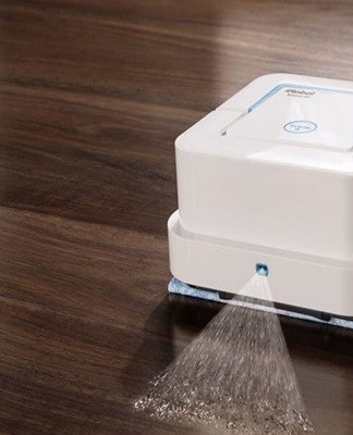 In simpler products, the robot will have to be guided again to problem areas or manually removed.