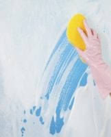 How and what is the best way to clean windows properly and quickly at home without leaving streaks