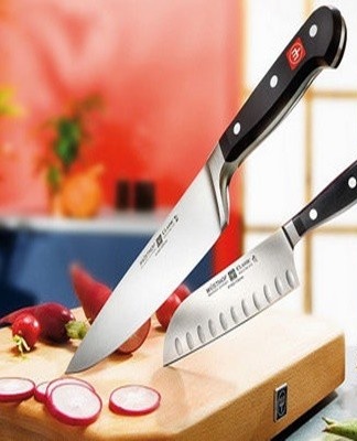 The Lansky sharpener sharpens compact and medium-sized knives.