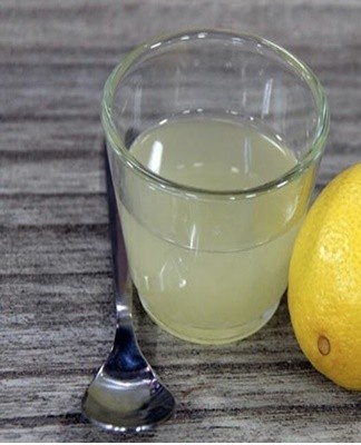 Lemon juice is not good for white clothes