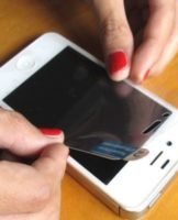 How to stick a bubble-free phone screen protector properly at home