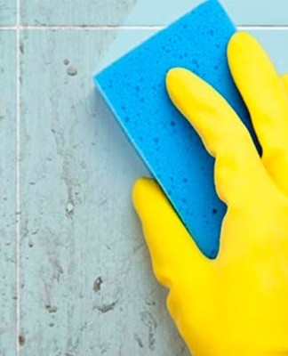 The components of the cleaning base are able to deal with all kinds of stains and dirt