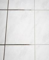 How and what to clean the tiles in the bathroom from the plaque at home so that they shine