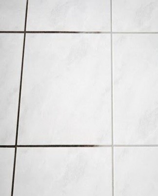 How and what to clean the tiles in the bathroom from the plaque at home so that they shine