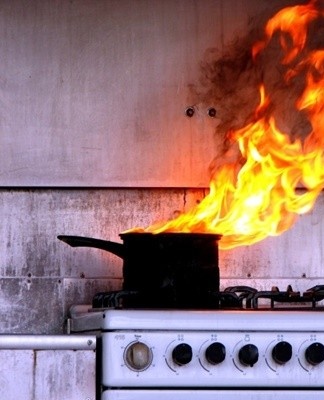15 Better Ways to Eliminate the Burning Smell in an Apartment Than Eliminating It After a Fire