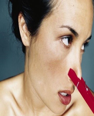 The smell of mold and dirty things may still be present in the bathroom if the room is not cleaned in time.