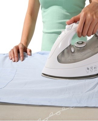 It is a delicate and light material that is often used to sew sheets, duvet covers and pillowcases for small children.