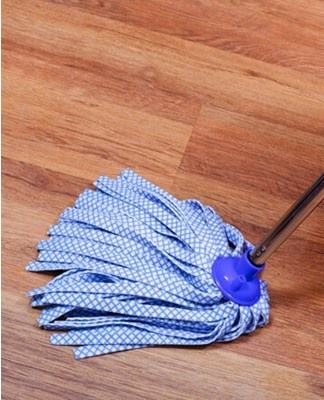 It is important for the laminate that the nozzle is made of a soft material that does not leave scratches