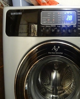 Samsung washing machines are among the easiest to disassemble.
