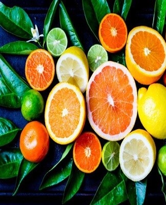 The aromas emitted by lemons and oranges help overcome the presence of burn, filling the room with fresh, summery notes.