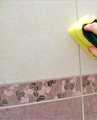 In the composition of the substance for cleaning floor tiles there are acidic components that allow you to remove cement stains.