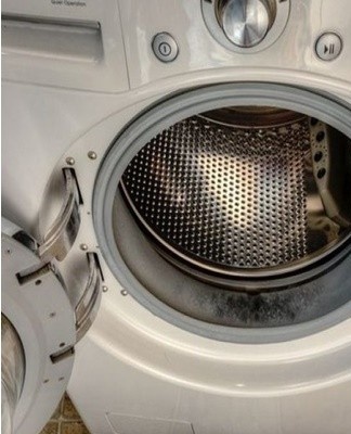 During the work, chlorine-containing agents are used.