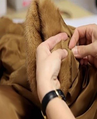 The ideal option is to wash the liner according to the manufacturer's instructions.