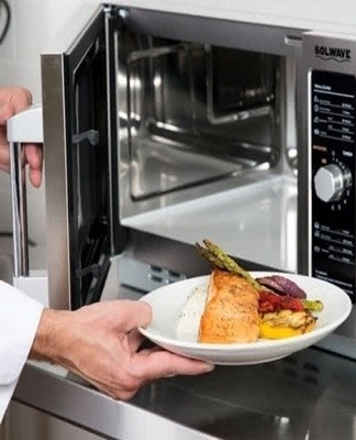 Modern microwave ovens are equipped with a fan that circulates hot air through the working chamber.