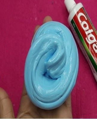 The monster's slime stretches well, it's nice to play with the slime.