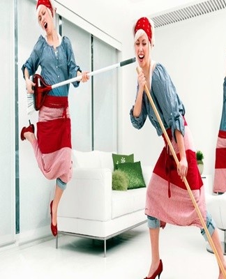 The most significant harm caused by house dust is allergy, which is observed in one in ten city dwellers.