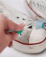 30 Best Home Remedies To Clean White Sneakers Fast