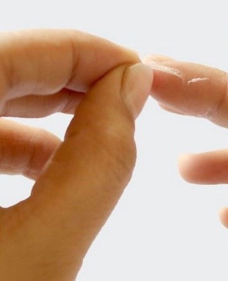 Even from the skin, it is not so easy to wash off the silicone sealant immediately and completely.