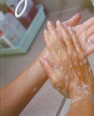 TOP 22 means how to quickly wash hair dye from the skin at home