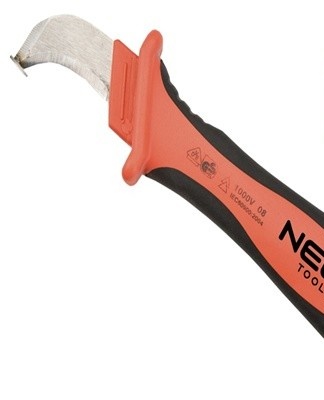 In order not to damage the cable cores, the electrician's knife is equipped with a special screw that adjusts the cutting depth.