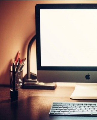 Blades, knives remove traces of chewing gum, the presence of insects, but touching the screen, they damage the coating.