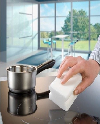 The sponge is impregnated with melamine foam and resembles a bar.