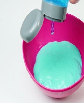 A body cream with a more runny consistency will help revive a do-it-yourself drool at home.