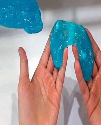 Mix ½ tube of paste with glue, injecting it in small portions