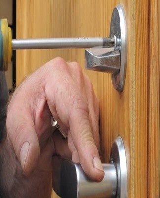 When replacing the key core, people may encounter abnormal situations.